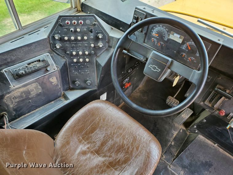 image for item HK9222 1997 Chevrolet  Blue Bird school bus