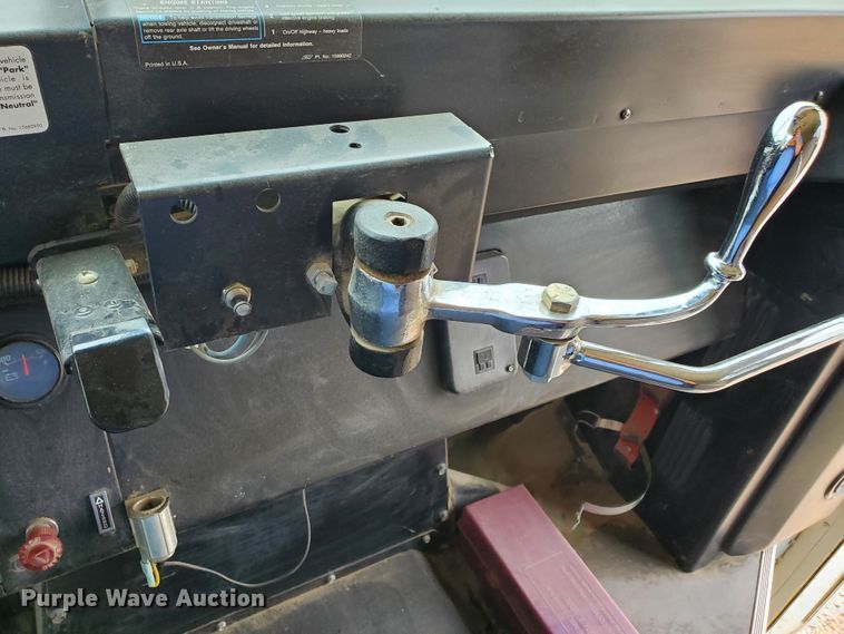 image for item HK9222 1997 Chevrolet  Blue Bird school bus