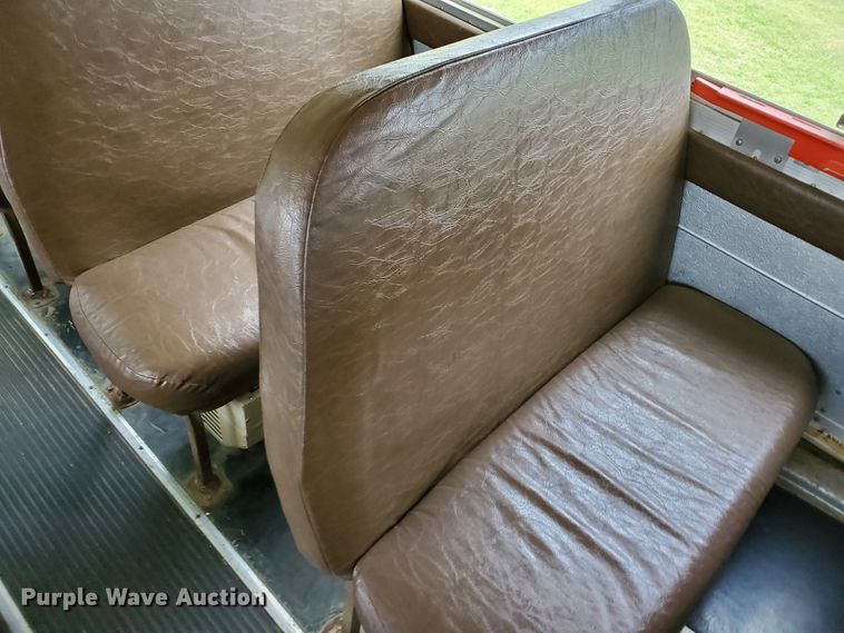 image for item HK9222 1997 Chevrolet  Blue Bird school bus