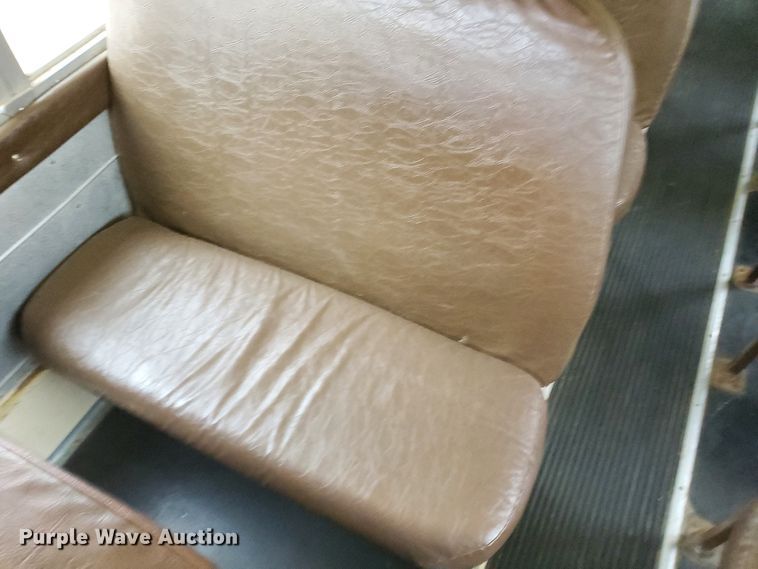 image for item HK9222 1997 Chevrolet  Blue Bird school bus