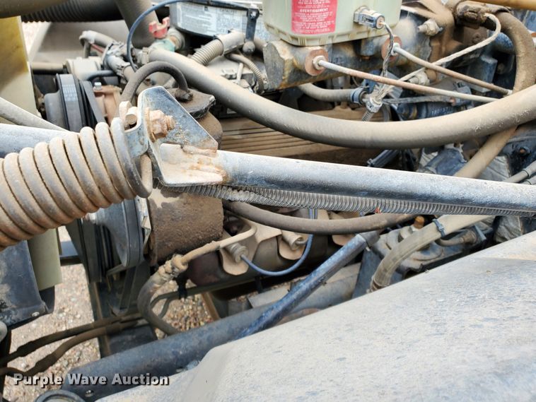 image for item HK9222 1997 Chevrolet  Blue Bird school bus