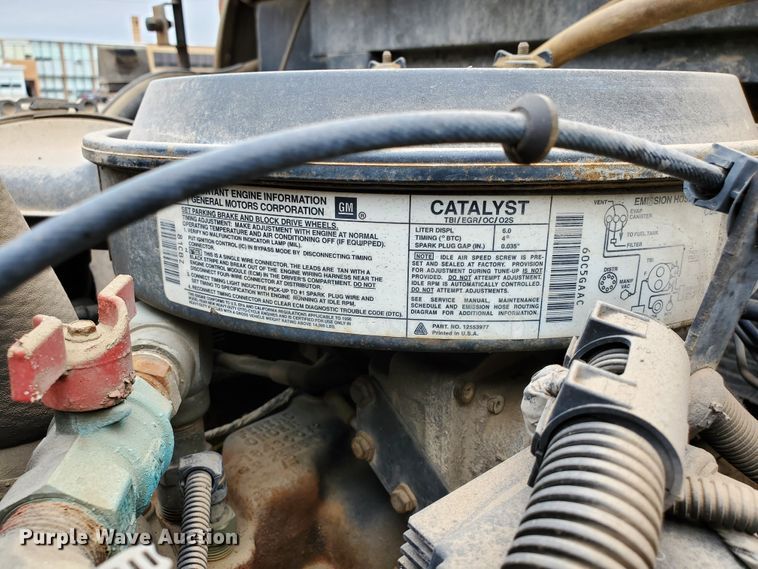 image for item HK9222 1997 Chevrolet  Blue Bird school bus