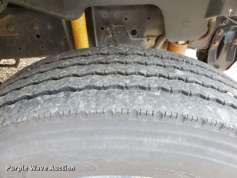 image for item HK9222 1997 Chevrolet  Blue Bird school bus