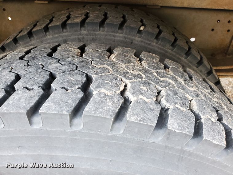 image for item HK9222 1997 Chevrolet  Blue Bird school bus