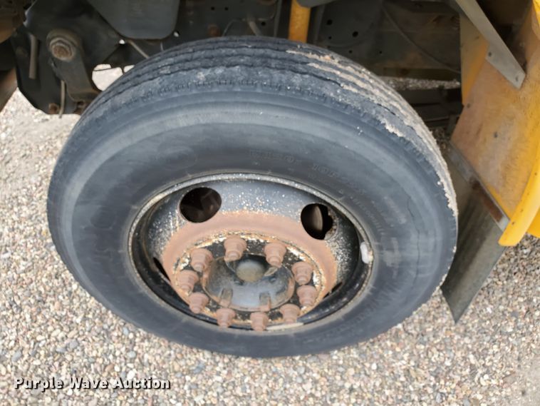 image for item HK9222 1997 Chevrolet  Blue Bird school bus