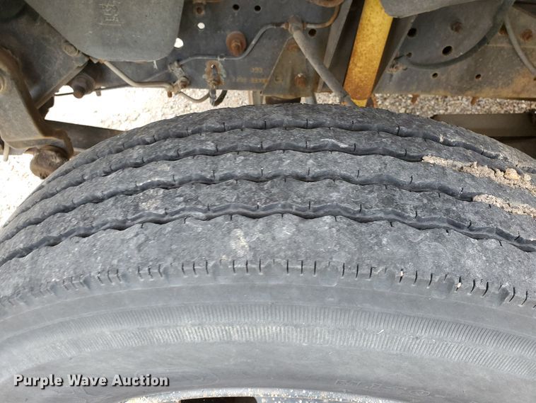 image for item HK9222 1997 Chevrolet  Blue Bird school bus