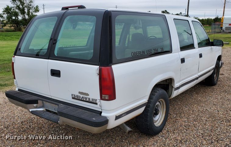 image for item HK9223 1996 Chevrolet Suburban C1500  SUV
