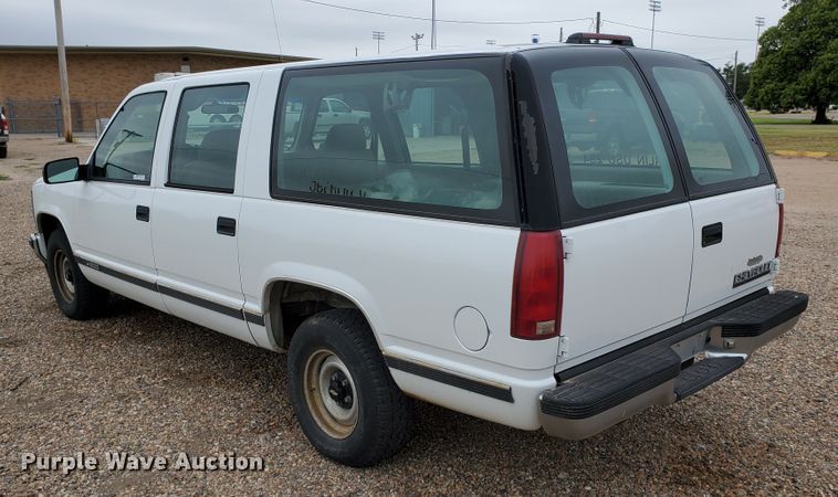 image for item HK9223 1996 Chevrolet Suburban C1500  SUV