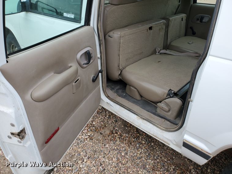 image for item HK9223 1996 Chevrolet Suburban C1500  SUV