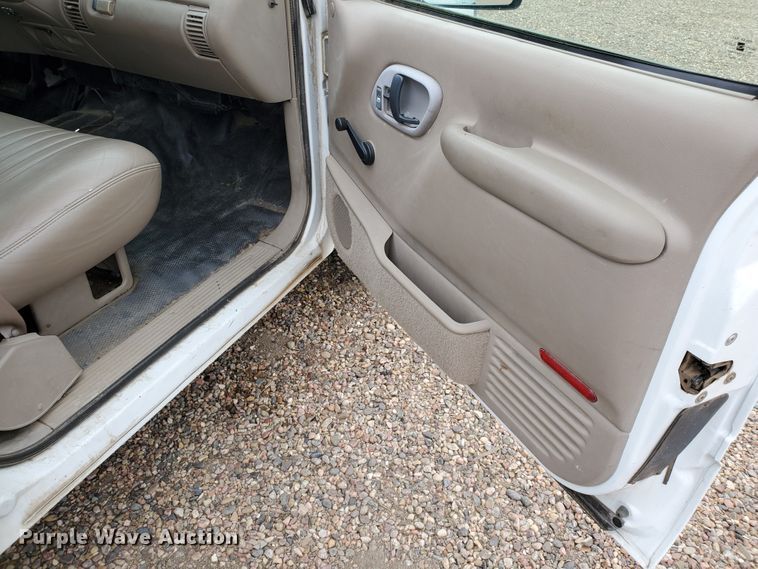 image for item HK9223 1996 Chevrolet Suburban C1500  SUV