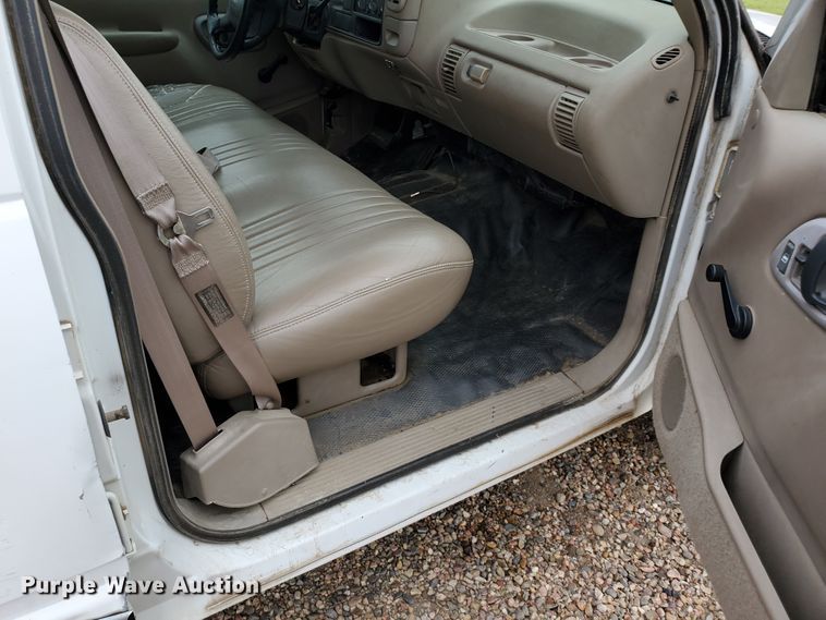 image for item HK9223 1996 Chevrolet Suburban C1500  SUV