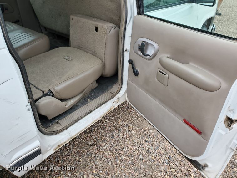 image for item HK9223 1996 Chevrolet Suburban C1500  SUV