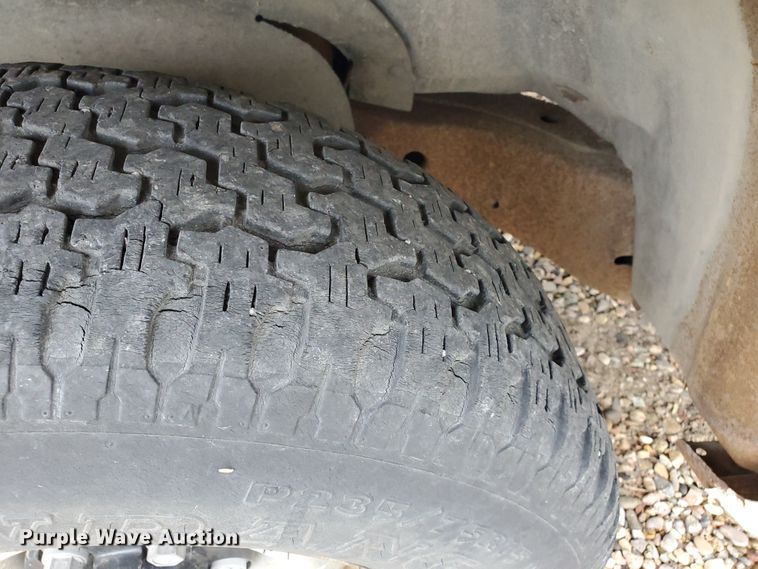 image for item HK9223 1996 Chevrolet Suburban C1500  SUV