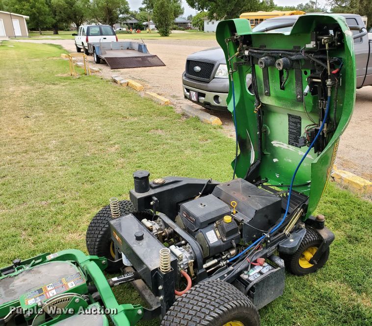 image for item HK9224 John Deere ZTrak F680 ZTR lawn mower