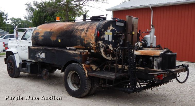 image for item HM9716 1985 Chevrolet 70  oil distributor truck