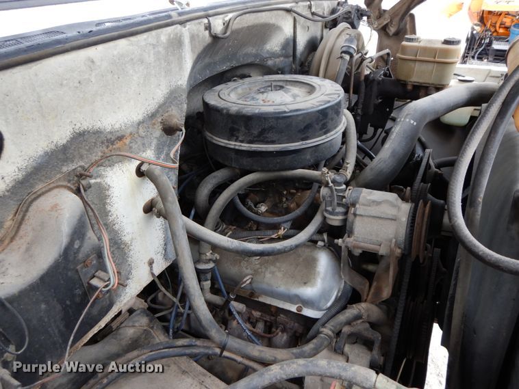 image for item HM9716 1985 Chevrolet 70  oil distributor truck