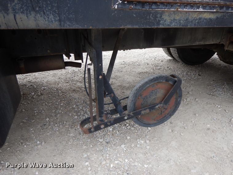 image for item HM9716 1985 Chevrolet 70  oil distributor truck