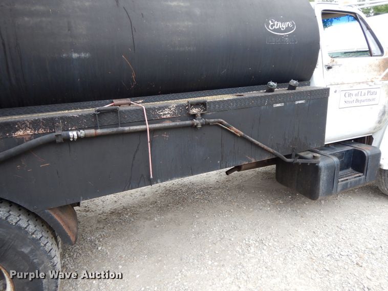 image for item HM9716 1985 Chevrolet 70  oil distributor truck