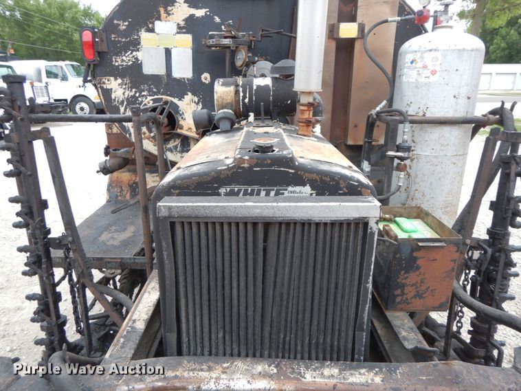 image for item HM9716 1985 Chevrolet 70  oil distributor truck