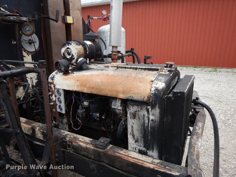 image for item HM9716 1985 Chevrolet 70  oil distributor truck