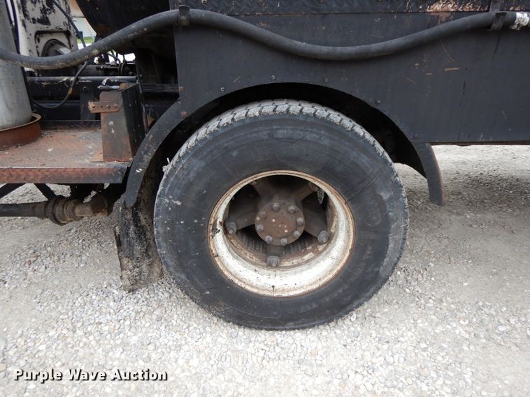 image for item HM9716 1985 Chevrolet 70  oil distributor truck