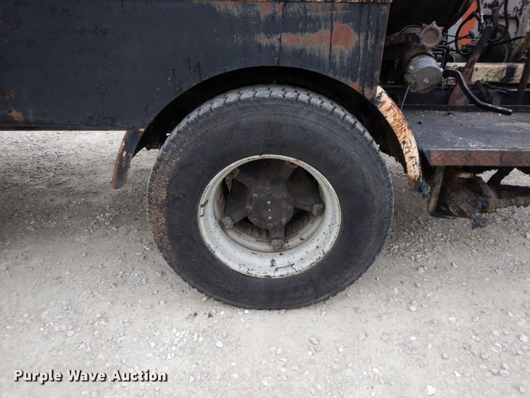 image for item HM9716 1985 Chevrolet 70  oil distributor truck