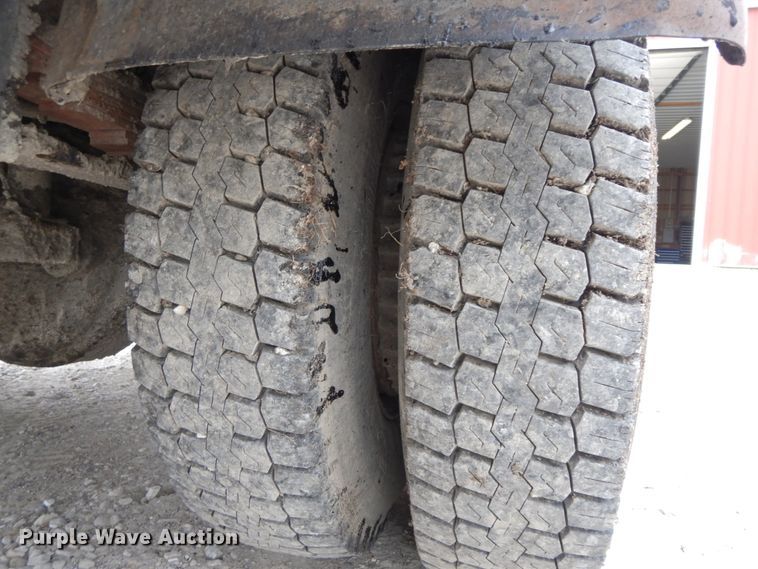 image for item HM9716 1985 Chevrolet 70  oil distributor truck