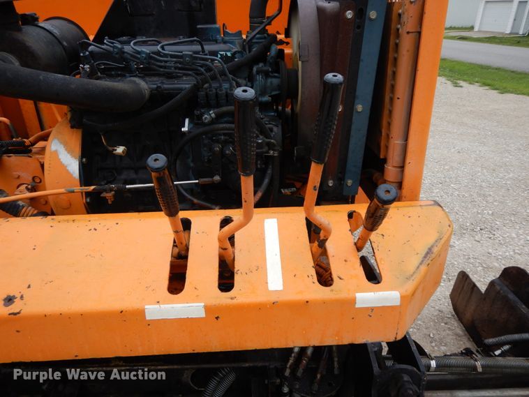 image for item HM9717 1998 Mauldin 690E  paver