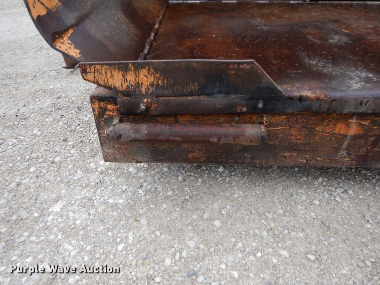 image for item HM9717 1998 Mauldin 690E  paver