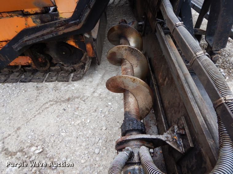 image for item HM9717 1998 Mauldin 690E  paver