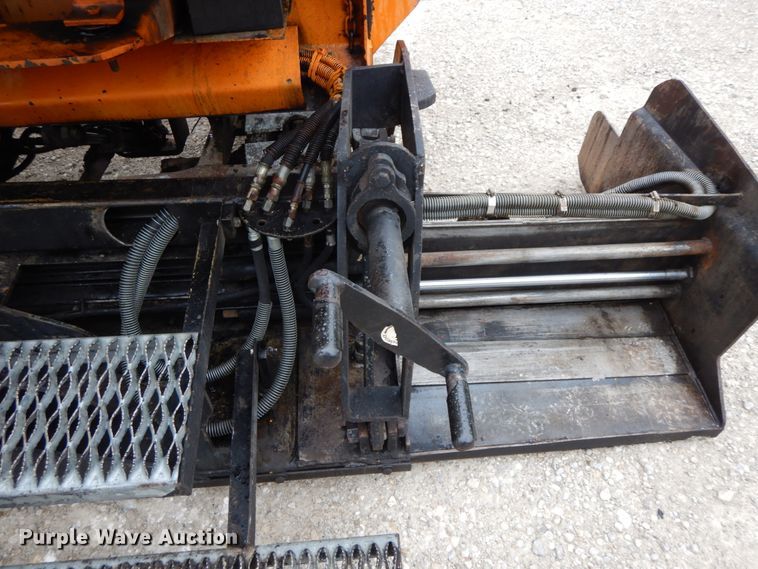 image for item HM9717 1998 Mauldin 690E  paver