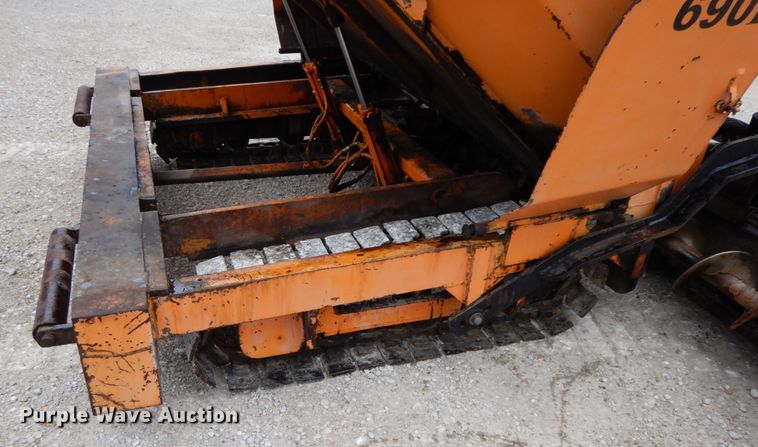 image for item HM9717 1998 Mauldin 690E  paver