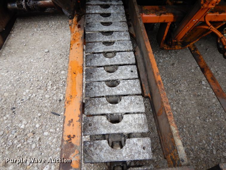 image for item HM9717 1998 Mauldin 690E  paver