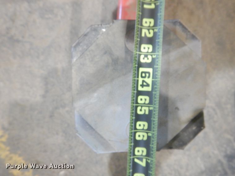 image for item HO9000 Forward Manufacturing DP10A lift