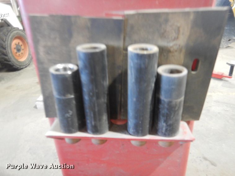 image for item HO9000 Forward Manufacturing DP10A lift