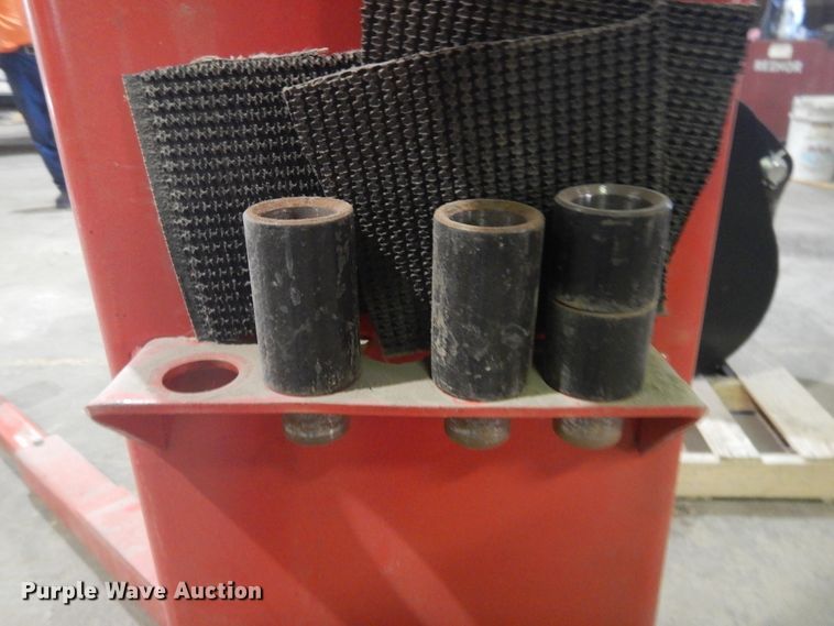 image for item HO9000 Forward Manufacturing DP10A lift