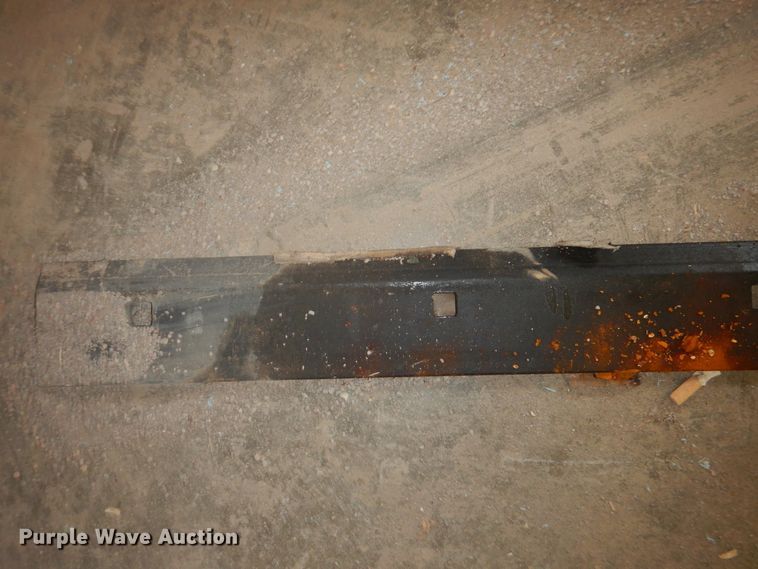 image for item HO9004 92.5"W wear bar