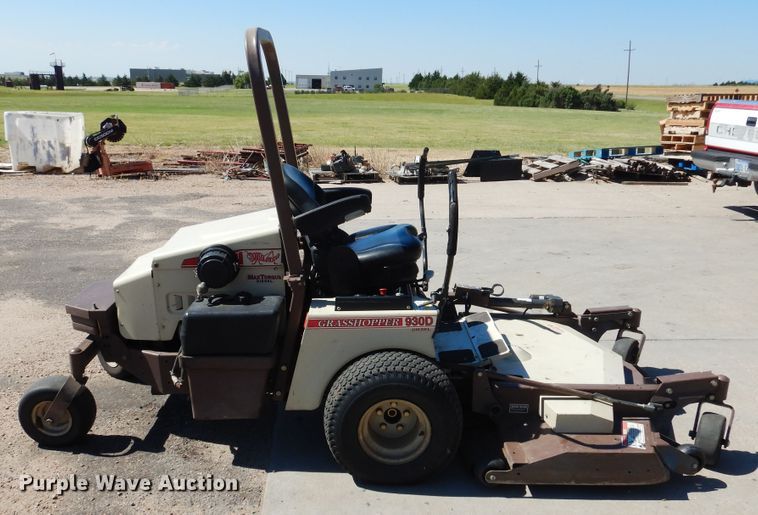 image for item HV9202 2011 Grasshopper 930D ZTR lawn mower