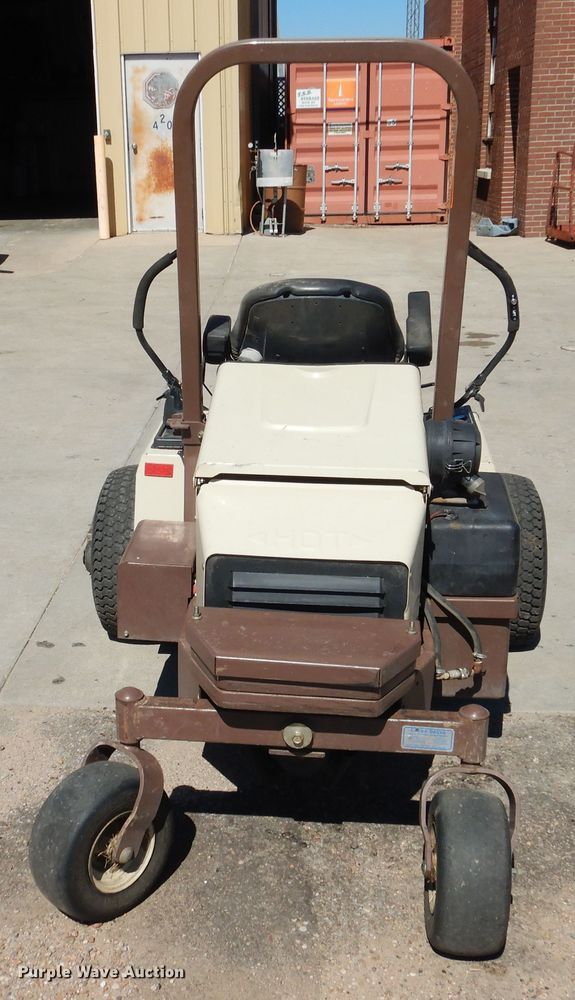 image for item HV9202 2011 Grasshopper 930D ZTR lawn mower