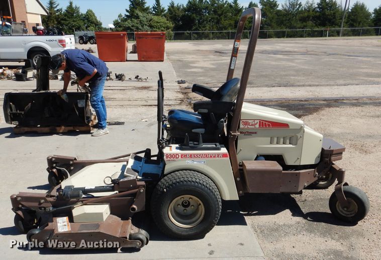 image for item HV9202 2011 Grasshopper 930D ZTR lawn mower