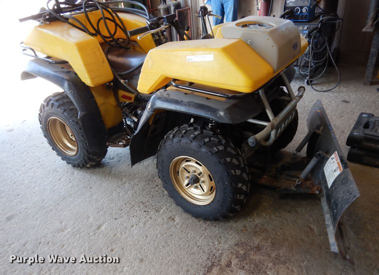 1995 Kodiak 400 ATV in Junction City, KS Item HV9393 sold Purple Wave