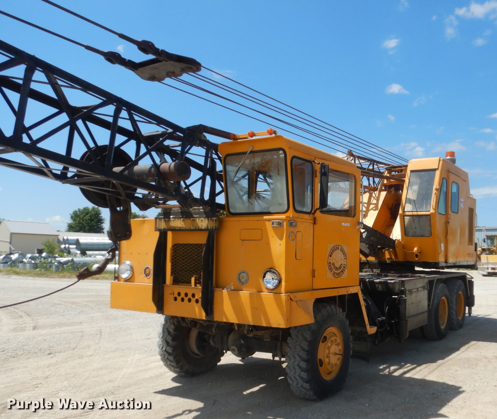 Little Giant 48 crane in Winterset, IA Item FK9285 sold Purple Wave