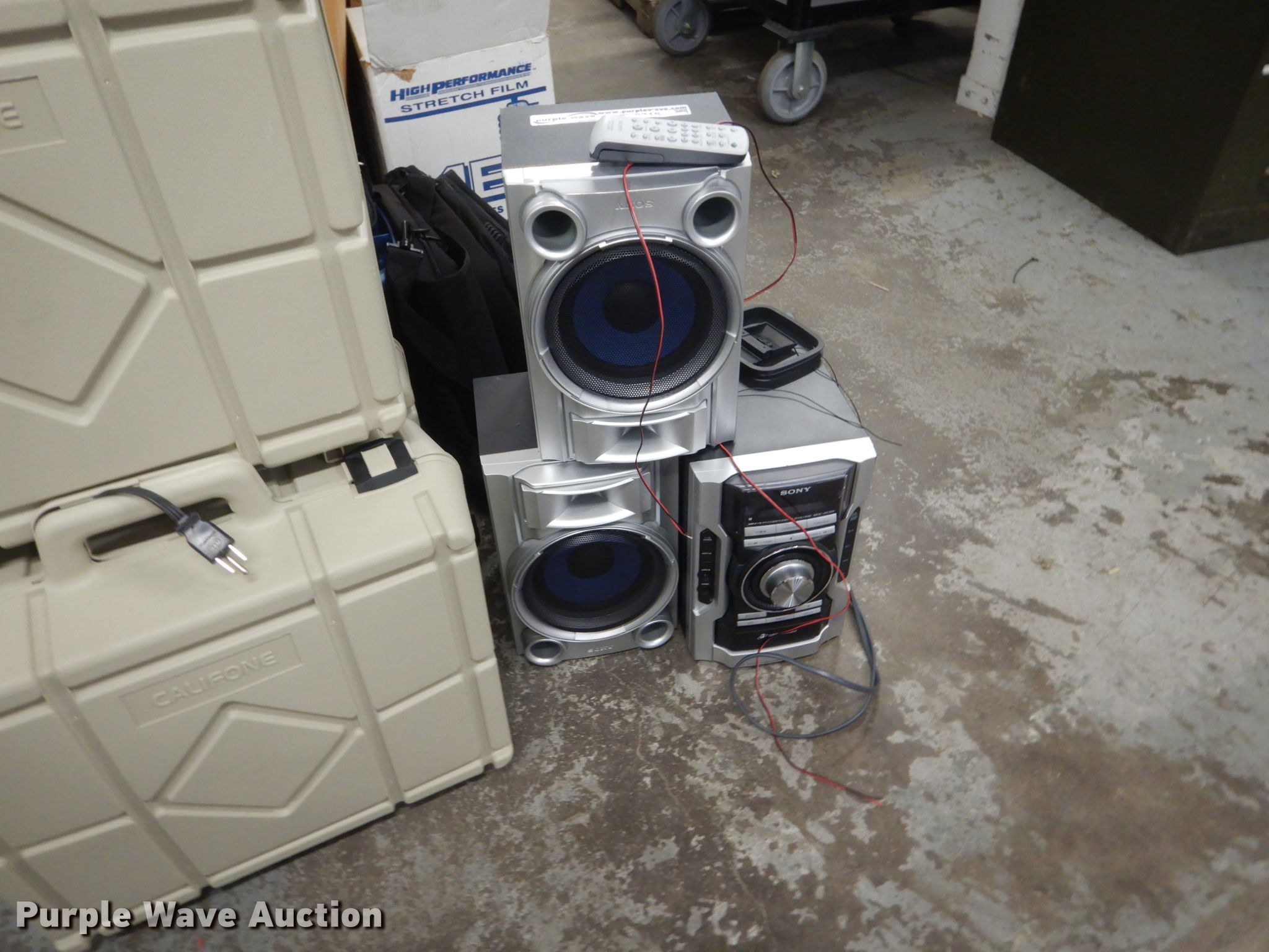 Sony stereo in Des Moines, IA Item FK9316 sold Purple Wave