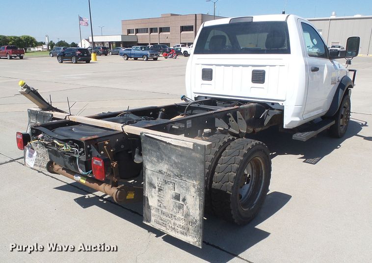 image for item DD0419 2013 Dodge Ram 5500  truck cab and chassis