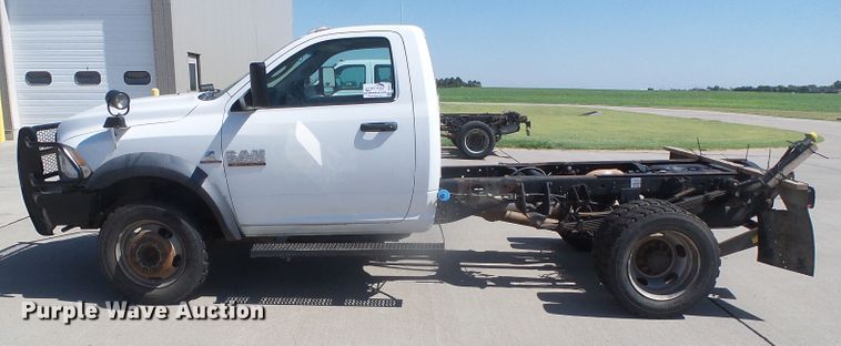 image for item DD0419 2013 Dodge Ram 5500  truck cab and chassis