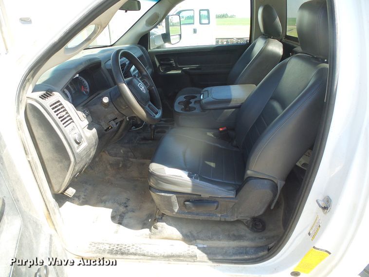 image for item DD0419 2013 Dodge Ram 5500  truck cab and chassis