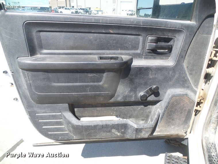 image for item DD0419 2013 Dodge Ram 5500  truck cab and chassis