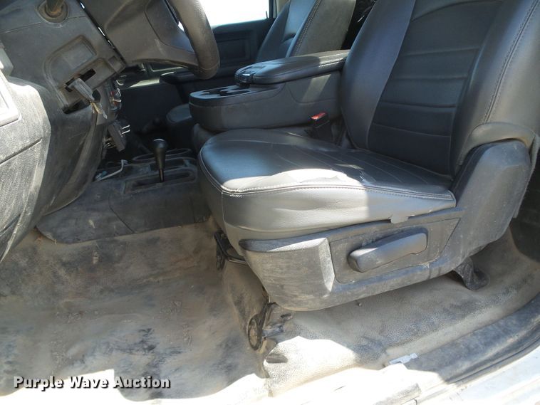 image for item DD0419 2013 Dodge Ram 5500  truck cab and chassis