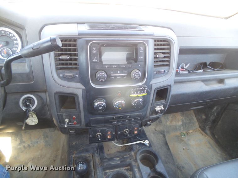 image for item DD0419 2013 Dodge Ram 5500  truck cab and chassis