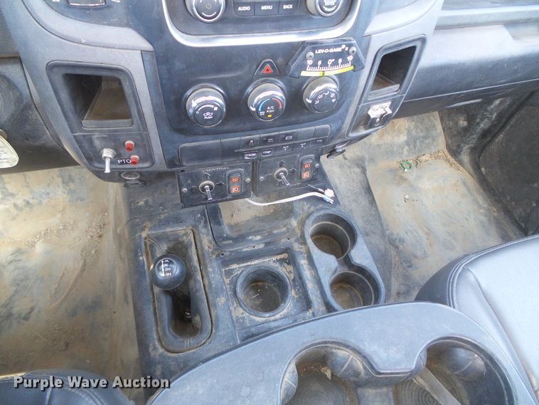 image for item DD0419 2013 Dodge Ram 5500  truck cab and chassis